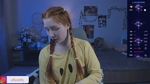 Snapshot of CallMeEffy1 chatting on November 2025 09:47:01 PM CallMeEffy1 online show from November 2025 09:47:01 PM