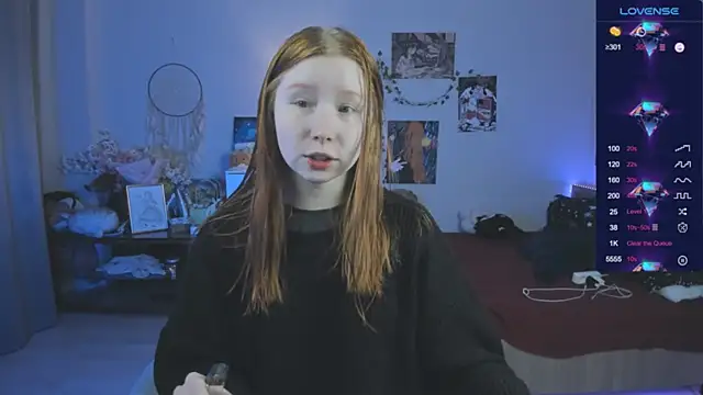 Snapshot of CallMeEffy1 chatting on December 2025 03:30:01 PM CallMeEffy1 online show from December 2025 03:30:01 PM