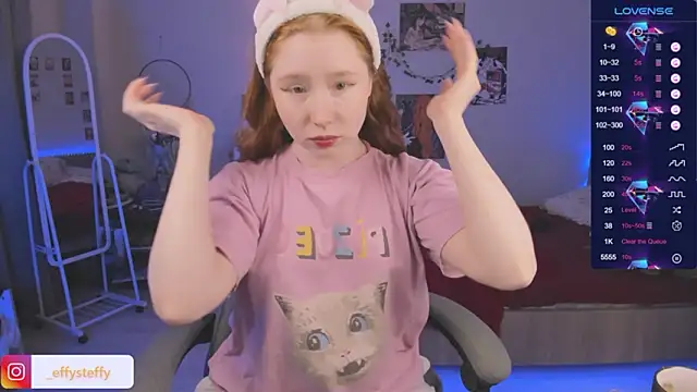 Snapshot of CallMeEffy1 chatting on March 2026 04:32:02 PM CallMeEffy1 online show from March 2026 04:32:02 PM