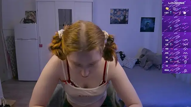 CallMeEffy1 online show from July 2026 01:39:02 PM
