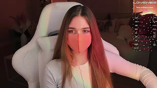 Snapshot of Frau_Lina chatting on December 2024 04:34:01 PM Frau Lina online show from December 2024 04:34:01 PM