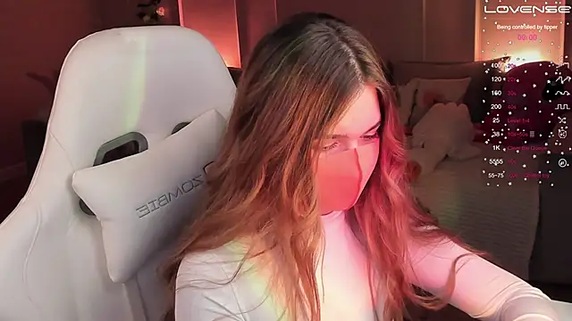 Snapshot of Frau_Lina chatting on December 2024 05:22:02 PM Frau Lina online show from December 2024 05:22:02 PM