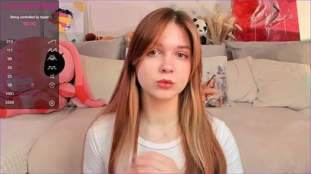 Snapshot of Frau_Lina chatting on November 2025 02:08:02 PM Frau Lina online show from November 2025 02:08:02 PM