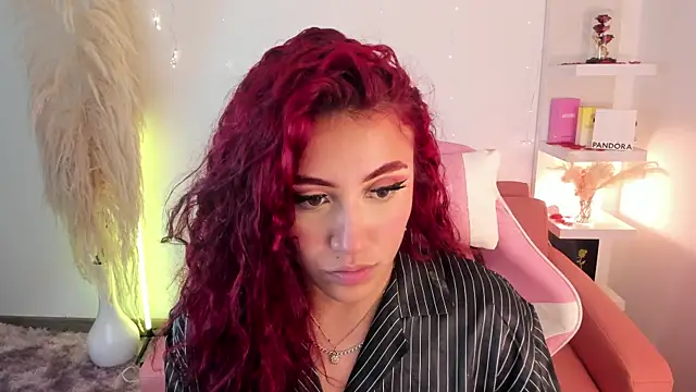 Snapshot of veronicaxx69 chatting on April 2026 03:11:01 AM veronicaxx69 online show from April 2026 03:11:01 AM