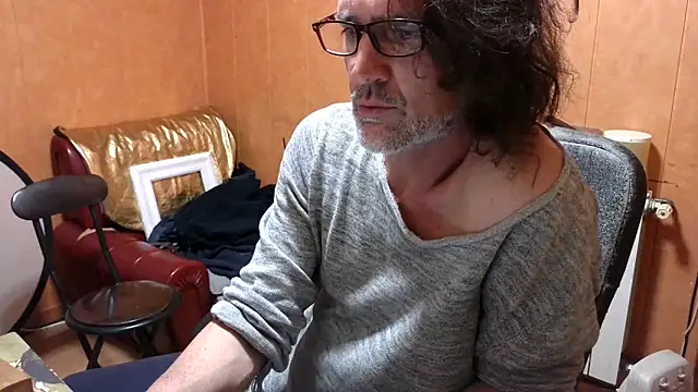 Lia Y PatrickX online show from November 2025 02:22:01 AM