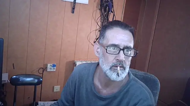 Snapshot of Lia_Y_PatrickX chatting on April 2026 01:38:02 AM Lia Y PatrickX online show from April 2026 01:38:02 AM