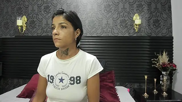 Snapshot of Hellen__4master chatting on July 2026 01:12:01 AM Hellen 4master online show from July 2026 01:12:01 AM