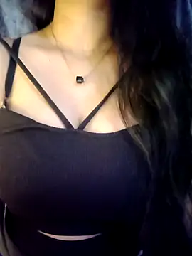 Snapshot of _sunshine- chatting on September 2025 08:43:01 PM  sunshine- online show from September 2025 08:43:01 PM