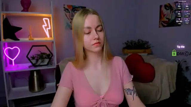 scarlet mooore online show from March 2025 08:30:01 PM