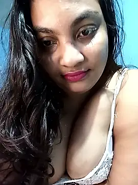 HottyOlly online show from October 2025 05:44:02 PM