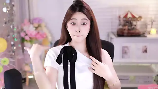 Snapshot of SleepArtist chatting on March 2026 07:25:02 AM SleepArtist online show from March 2026 07:25:02 AM