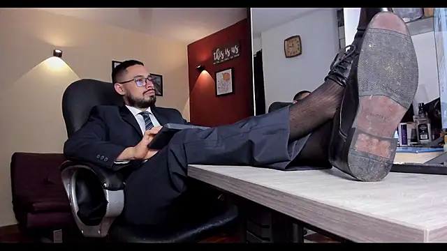 Snapshot of thesexlawyer1 chatting on February 2026 03:27:02 AM thesexlawyer1 online show from February 2026 03:27:02 AM