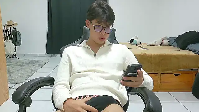 Snapshot of Jacotnk chatting on October 2025 01:04:02 AM Jacotnk online show from October 2025 01:04:02 AM