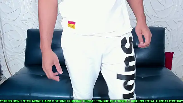 Snapshot of Sex_orgy01 chatting on February 2025 07:23:01 PM Sex orgy01 online show from February 2025 07:23:01 PM