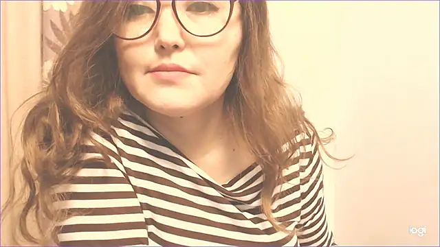 Snapshot of hrnyteacher chatting on December 2024 04:32:01 PM hrnyteacher online show from December 2024 04:32:01 PM