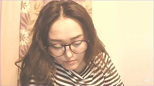 Snapshot of hrnyteacher chatting on January 2025 07:23:01 PM hrnyteacher online show from January 2025 07:23:01 PM