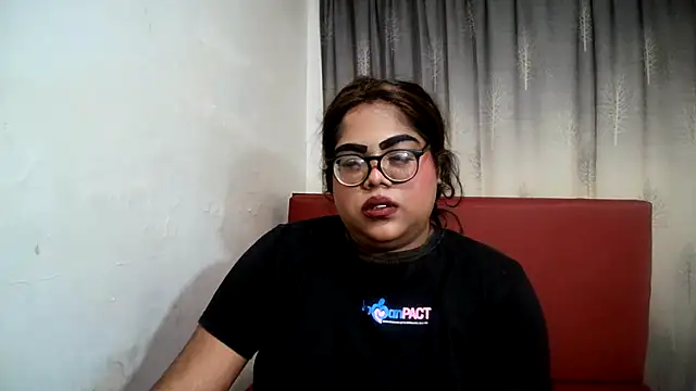 Indian Lola00 online show from March 2025 10:39:02 PM