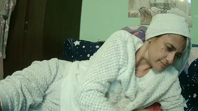 Snapshot of SexyGioconda chatting on September 2025 08:31:01 PM SexyGioconda online show from September 2025 08:31:01 PM