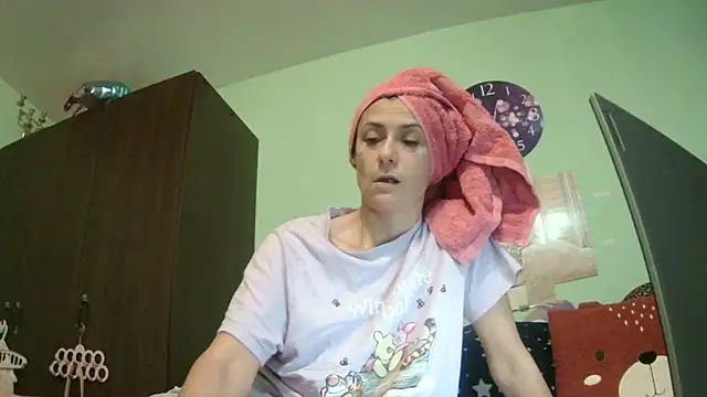 Snapshot of SexyGioconda chatting on November 2025 10:32:02 AM SexyGioconda online show from November 2025 10:32:02 AM