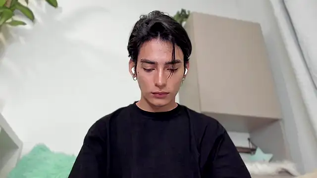 sebas rose online show from January 2025 11:33:01 PM