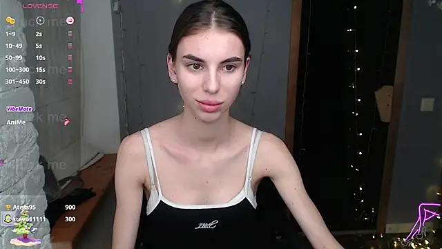 EmmyGreans online show from December 2024 01:00:01 PM