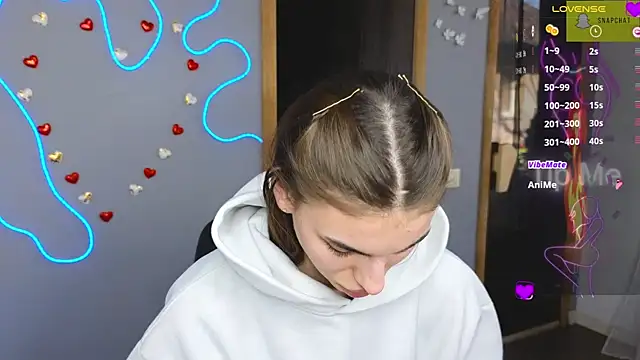 EmmyGreans online show from March 2025 06:33:02 AM