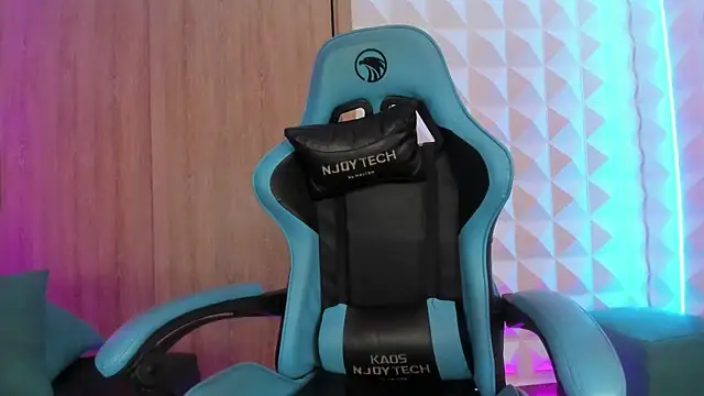 Snapshot of Jendralevis chatting on March 2025 08:12:01 PM Jendralevis online show from March 2025 08:12:01 PM