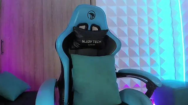 Snapshot of Jendralevis chatting on March 2025 10:53:01 PM Jendralevis online show from March 2025 10:53:01 PM