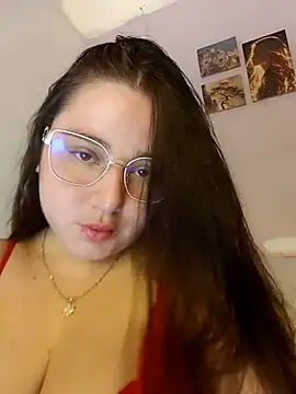 LunaGil1 online show from March 2025 02:12:02 PM