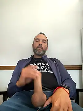 leon3875 online show from February 2026 03:37:02 PM