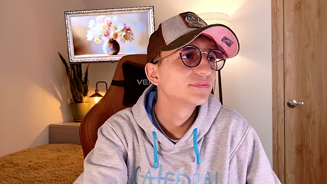 Mr evan1 online show from November 2025 04:40:01 PM