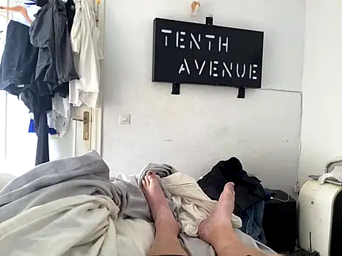 Snapshot of Bossinmidd12 chatting on November 2025 10:36:02 AM Bossinmidd12 online show from November 2025 10:36:02 AM