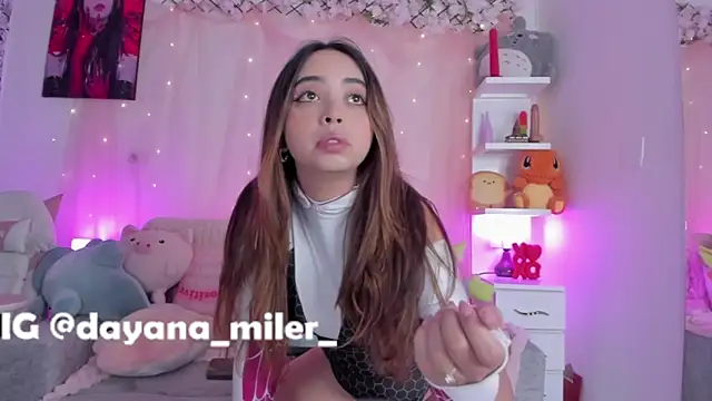 Snapshot of _dayana_miler chatting on September 2025 11:26:02 PM dayana miler online show from September 2025 11:26:02 PM