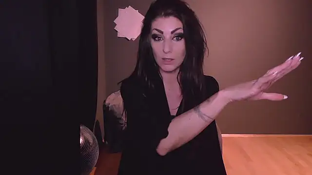 Snapshot of Saintrebella chatting on February 2025 03:42:01 AM Saintrebella online show from February 2025 03:42:01 AM