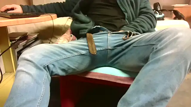 Snapshot of Giulio35_Pika chatting on March 2026 05:46:01 AM Giulio35 Pika online show from March 2026 05:46:01 AM