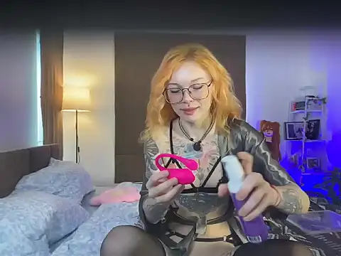 Snapshot of juicyshow_ chatting on September 2025 12:56:02 AM juicyshow online show from September 2025 12:56:02 AM