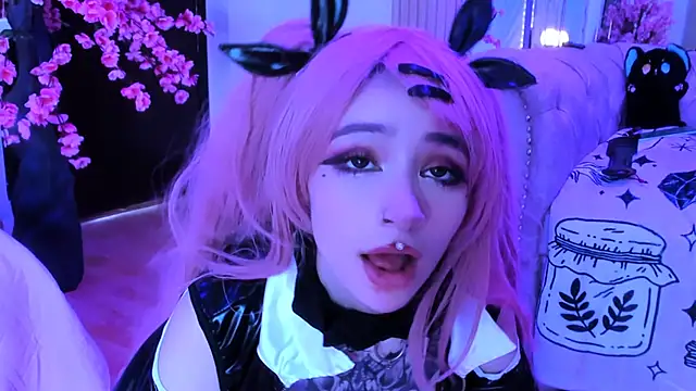 Snapshot of zephirahabney chatting on February 2025 05:04:02 PM zephirahabney online show from February 2025 05:04:02 PM