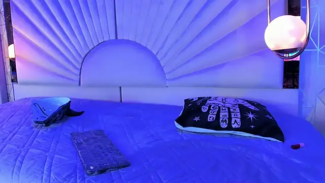 Snapshot of zephirahabney chatting on February 2025 08:22:01 PM zephirahabney online show from February 2025 08:22:01 PM