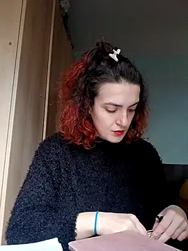 Snapshot of LadyMinnie chatting on October 2025 02:12:01 PM LadyMinnie online show from October 2025 02:12:01 PM