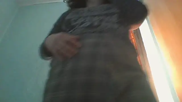 Snapshot of LadyMinnie chatting on April 2026 11:56:02 AM LadyMinnie online show from April 2026 11:56:02 AM