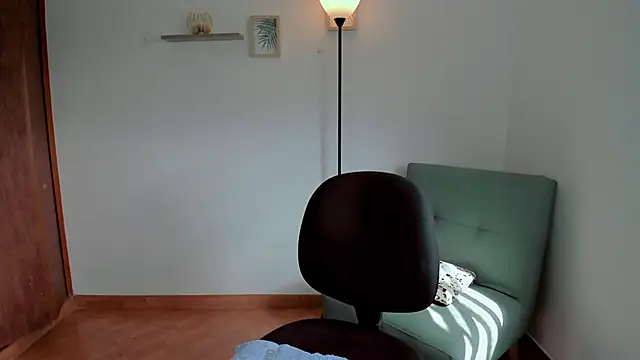 Snapshot of Lilabril chatting on January 2025 07:54:01 PM Lilabril online show from January 2025 07:54:01 PM