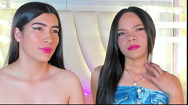 Snapshot of siara_and_zoe chatting on April 2026 10:36:01 PM siara and zoe online show from April 2026 10:36:01 PM