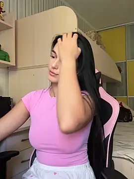 Julietta a online show from September 2025 07:10:01 AM