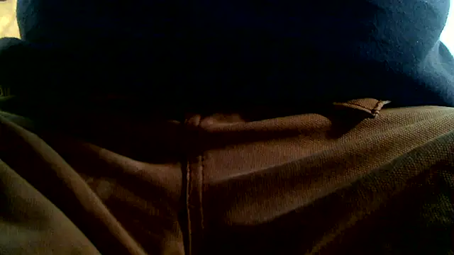 Snapshot of markluvskitty chatting on October 2025 01:10:02 PM markluvskitty online show from October 2025 01:10:02 PM