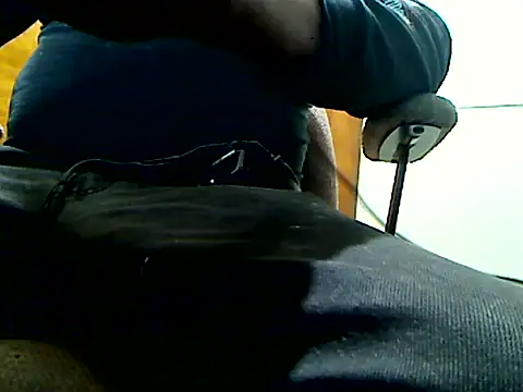 Snapshot of markluvskitty chatting on November 2025 03:56:01 PM markluvskitty online show from November 2025 03:56:01 PM