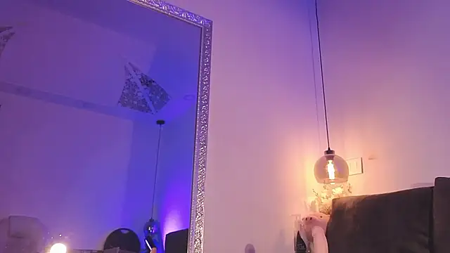 Isabella francoo online show from March 2026 11:39:02 AM