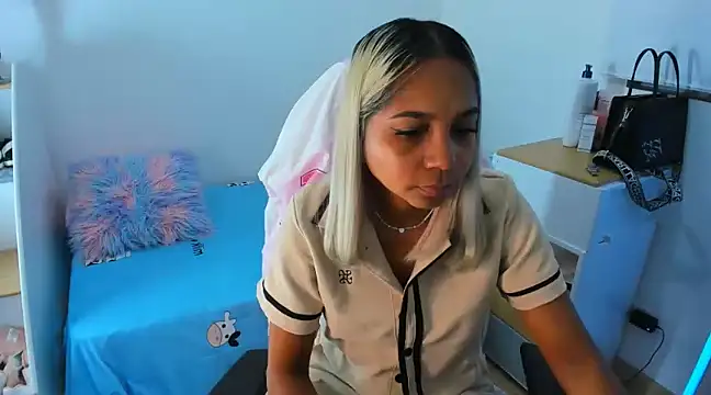 Snapshot of _anhalia chatting on December 2024 02:53:01 AM anhalia online show from December 2024 02:53:01 AM