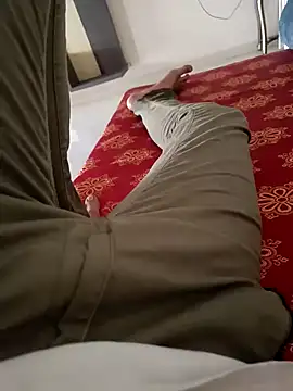 Snapshot of HeftyTheory7 chatting on November 2025 10:47:02 AM HeftyTheory7 online show from November 2025 10:47:02 AM