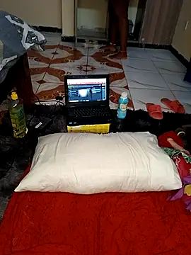 Snapshot of queennapal chatting on March 2025 09:01:02 AM queennapal online show from March 2025 09:01:02 AM