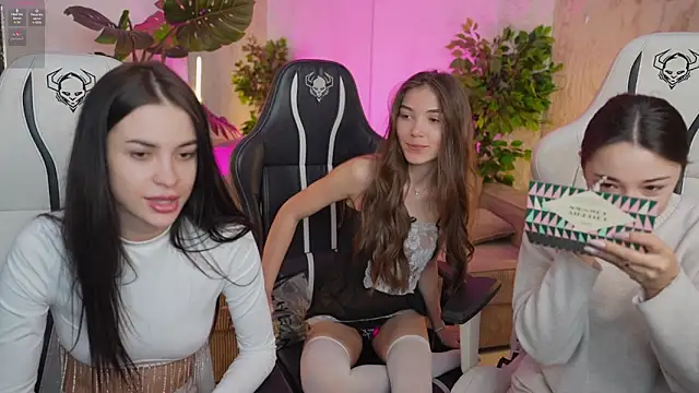 Tina Breeze online show from February 2025 11:55:01 AM